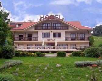 Hotel Noray - San Vicente de la Barquera - Building