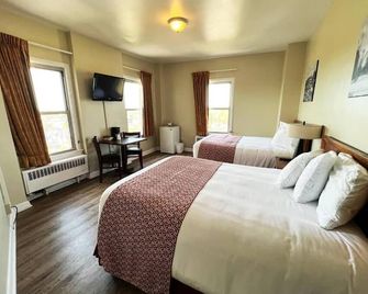 Lenox Hotel And Suites - Buffalo - Bedroom