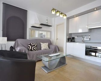 Marina Duquesa 457 - San Luis de Sabinillas - Living room