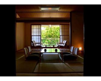 Izu Kogen Hotel Five Stars - Ito - Habitación