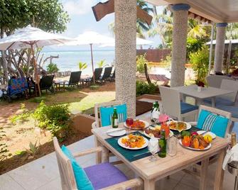 Le Relax Beach House - La Digue Island - Patio
