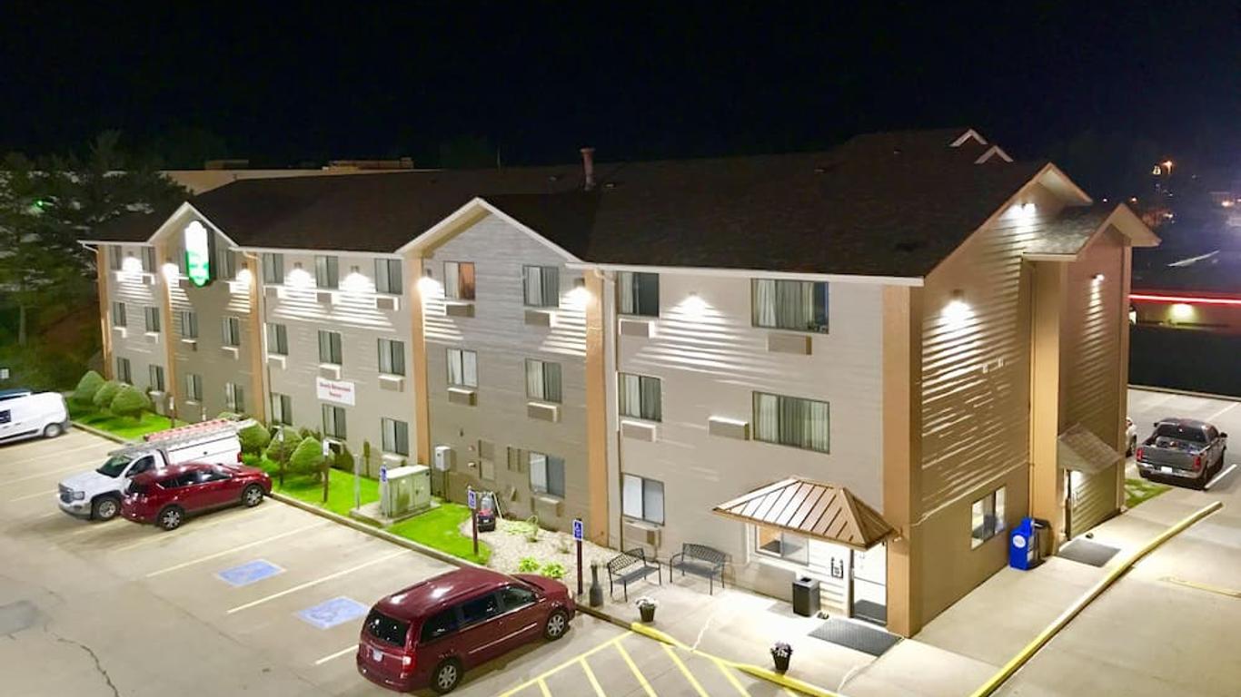 The Quincy Inn & Suites