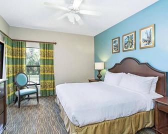 Alhambra Villas And Resort - Poinciana - Habitación