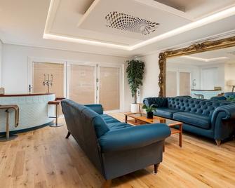 Lux Light Spacious- Chilterns Pass the Keys - Amersham - Living room