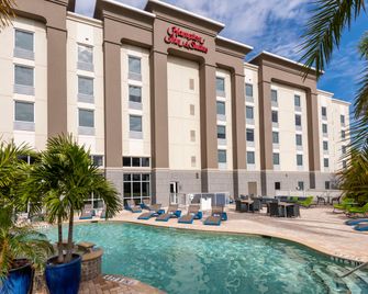 Hampton Inn & Suites Fort Myers-Colonial Blvd. - Fort Myers - Bygning