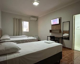 Hotel Uirapuru - Araraquara - Schlafzimmer