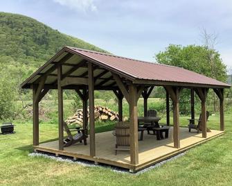 Misty Mountain Cottage | Fire Pit + Pavilion! - Wellsboro