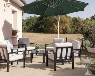The Serapias will allow you an ideal rest. - La Bachellerie - Patio