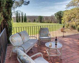 Lovely apartment for 4 people with A/C, pool, WIFI, TV, patio and panoramic view - Monte Benichi - Balcony