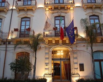 Grande Albergo Alfeo - Siracusa - Building