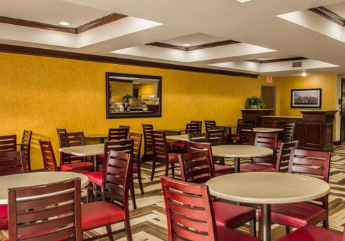 Quality Suites Nyc Gateway 92 1 7 4 North Bergen Hotel