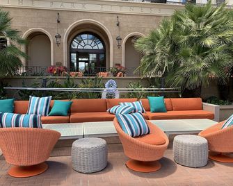 Resort Luxury Living . Fully Furnished One Bedroom Loft In Irvine - Irvine - Patio