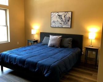 Cannery Square Short Term Rentals -104 by Patriot - Sun Prairie - Habitación