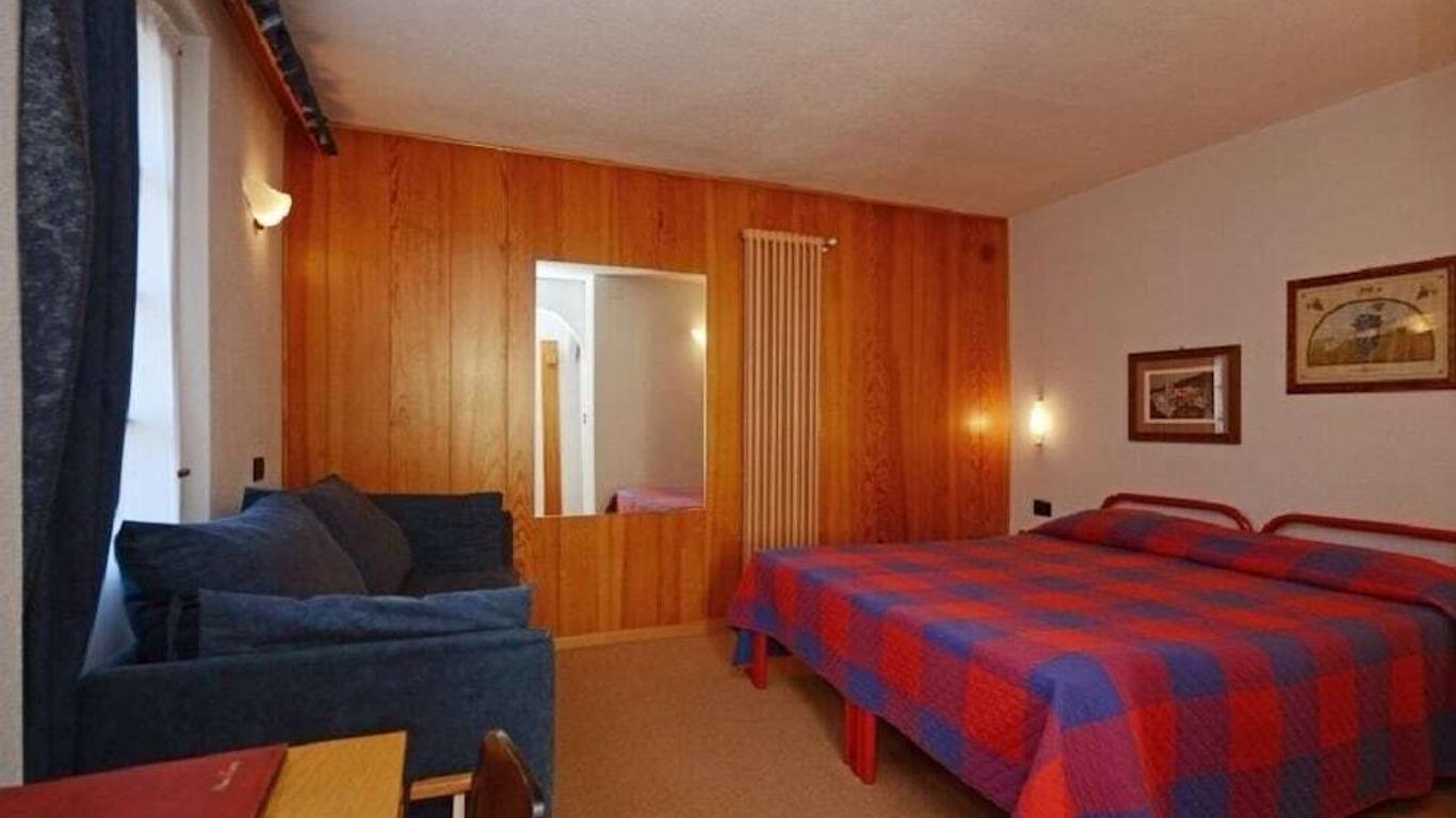 Hotel Monti Pallidi