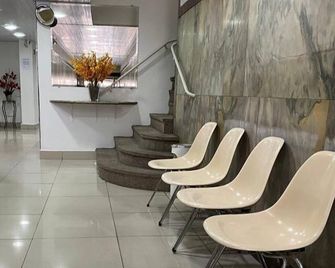 Hotel Pampulha Palace - Belo Horizonte - Front desk