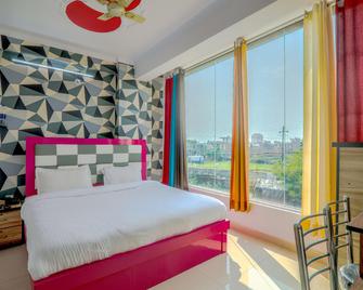 Hotel R. K. Grand Lucknow - Laknaú - Ložnice