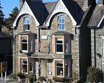 Elder Grove - אמבלסייד - בניין