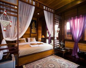 Ruen Tubtim Hotel - Ayutthaya - Schlafzimmer