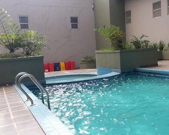 Apartemen Grand Asia Afrika Studio Full Furnished - Bandung - Basen