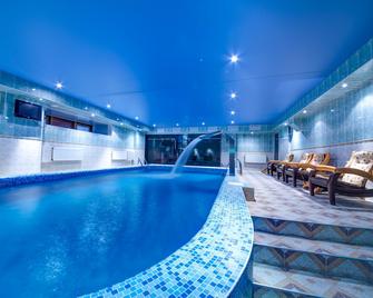 Hotel Gentalion - Moscú - Piscina