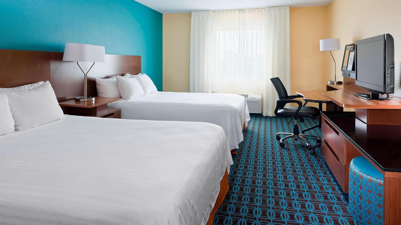 Fairfield Inn & Suites Lexington Keeneland Airport