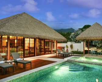 Paradise Beach Nevis - Charlestown - Piscine