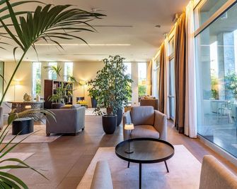 Hsm Hotel San Martino - Garbagnate Monastero - Lobby
