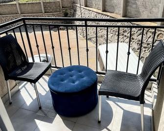 Yo House Muyenga - Kampala - Balcony