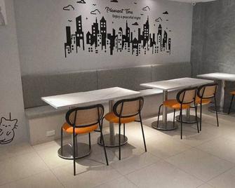 Bravo Hotel - Taichung City - Restaurant