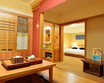 Yuwenquan Hot Spring Resort - Zhuhai - Bedroom