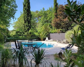 House with garden - Garéoult - Pool