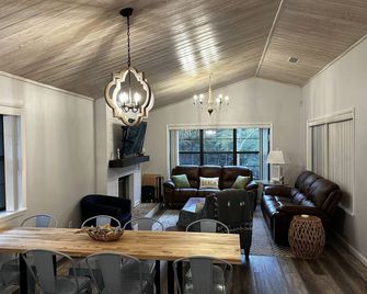 Poppy's Place is your unique Steinhatchee destination with river/gulf access - Steinhatchee - Comedor