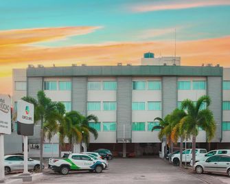 Hotel Conceição - Linhares - Будівля