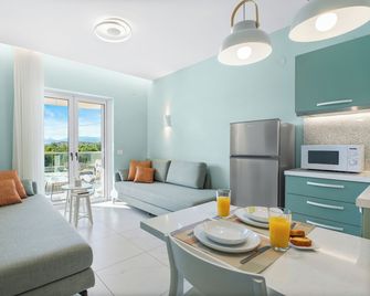 Frunze Luxury Apartments - นาฟปลิโอ