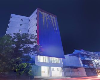 Townhouse Oak Gunung Sahari Near Ancol - Jakarta - Budova
