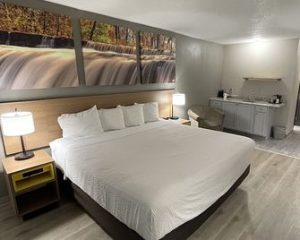 Days Inn by Wyndham Alpena - Alpena - Slaapkamer