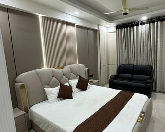 Villa Vistosa Omaxe Hazratganj - Lucknow
