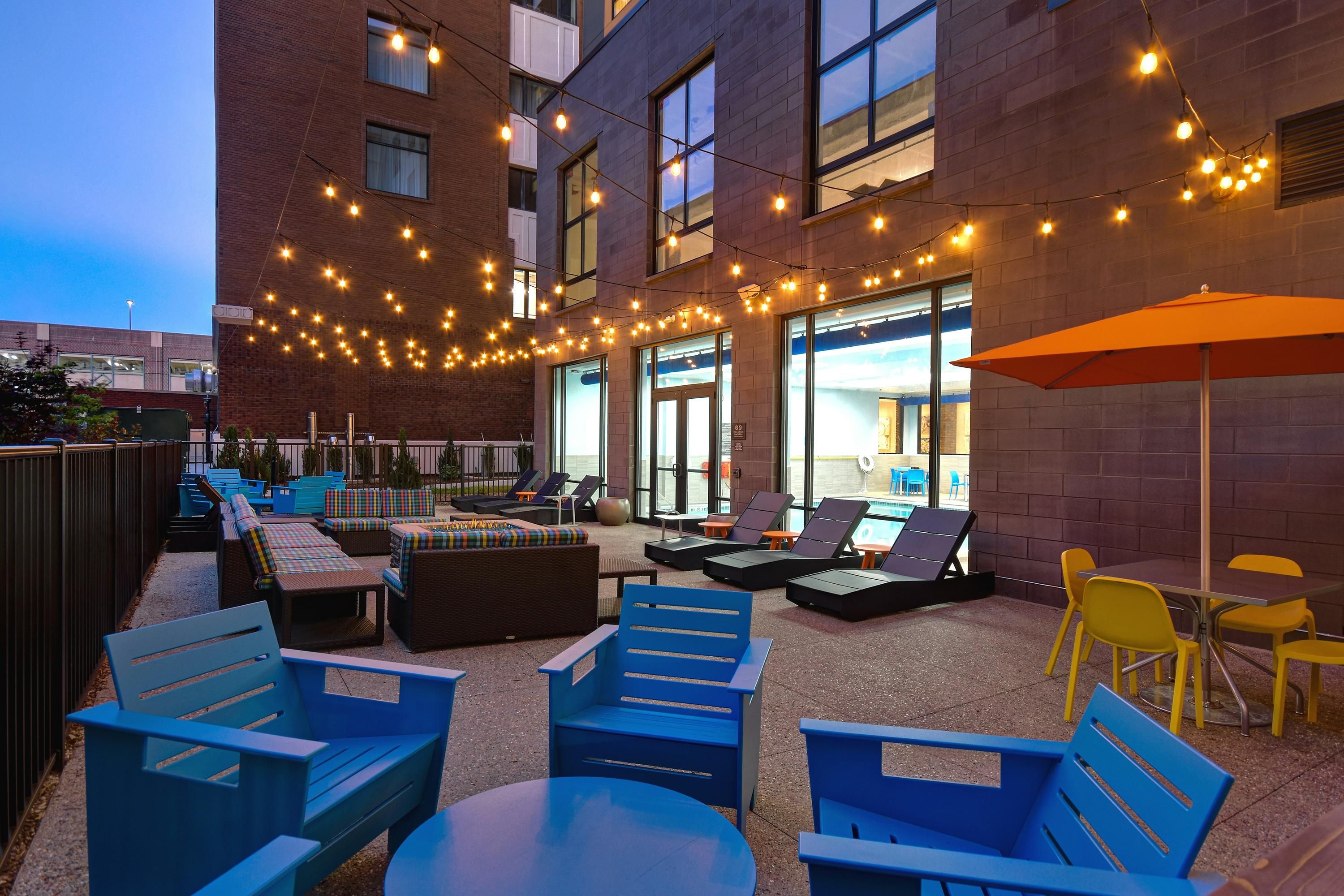 Hilton Garden Inn Kalamazoo Downtown - Kalamazoo - Pátio
