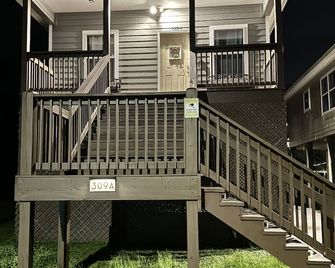 Waterfront Beach & Lake House w/ BBQ, deck, & more - Pass Christian - Budynek