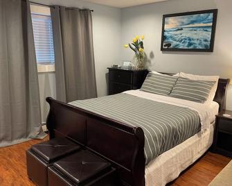 Valley Studio Private Suite - Abbotsford - Bedroom