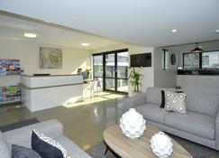 Southwark Hotel & Apartments - Christchurch - Recepción