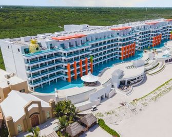Nickelodeon Riviera Maya - Puerto Morelos - Building