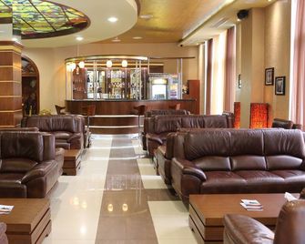 New Nairi Hotel - Ereván - Lounge