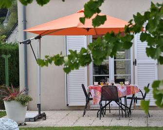 Le Clos du Vieux Port - Véretz - Patio