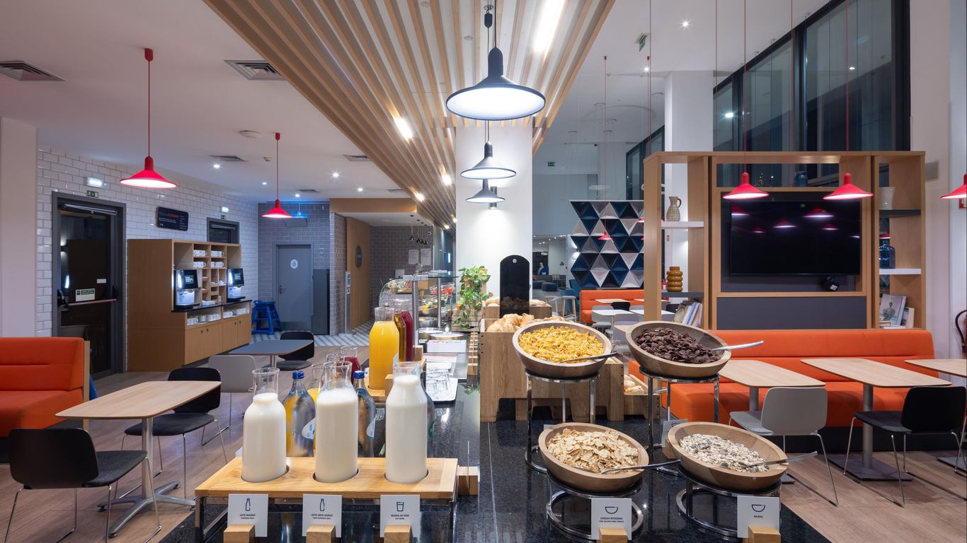 هوليداي إن إكسبرس بورتو - إكس ونمورا باي آيتش جي