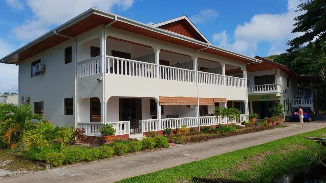 Tourterelle Holiday Home