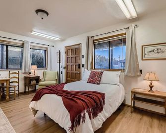 The Scholars Retreat - Rimrock - Bedroom