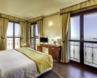 Hotel Panorama - Venice - Phòng ngủ