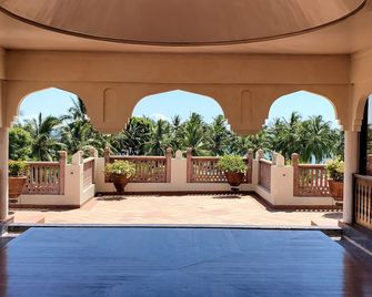 Silver Palm Spa & Resort - Kilifi - Varanda