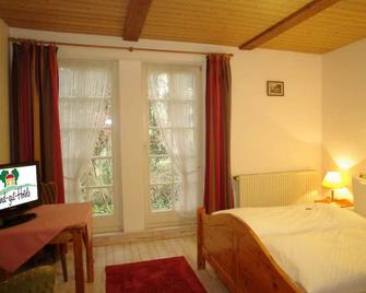 Gästehaus Räuber Lippoldskrug - Alfeld - Schlafzimmer
